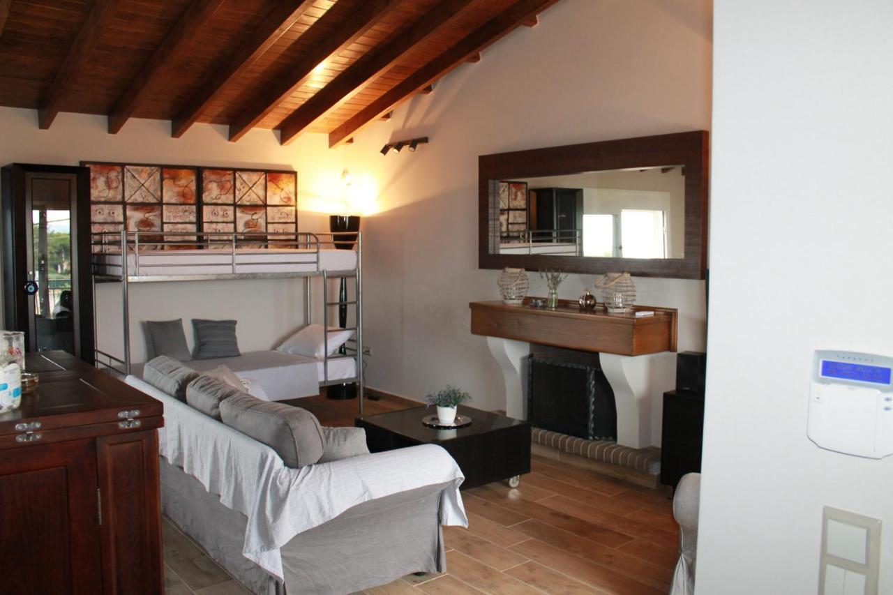 Sea View Apartment 15 Min From Athens Airport Nea Makri Luaran gambar